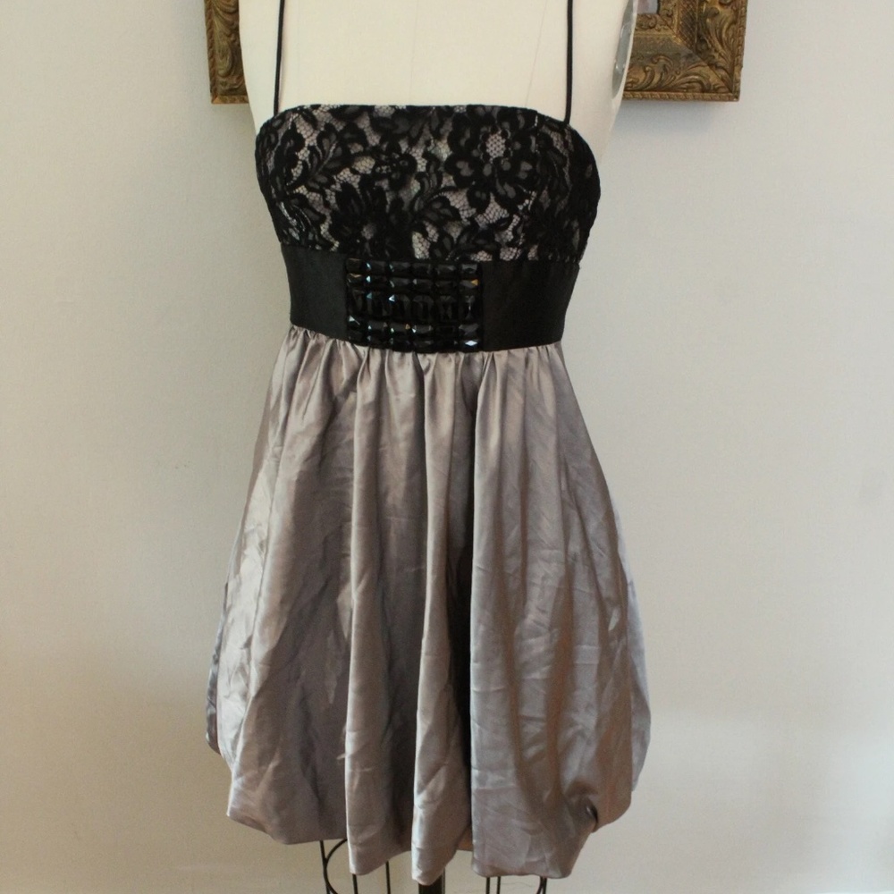 2000's Jessica McClintock Black Lace and Beige Satin Bubble Dress